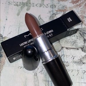 MAC COSMETICS SHARP FOCUS Lustre Lipstick RARE!